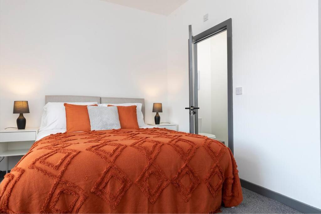 Modern Centrally Located 3 Bed Property With Tvs In Each Bedroom Super Fast Wifi And Crisp White Hotel Linen Hosted By Our Home Short Stays Darlington  Exteriér fotografie